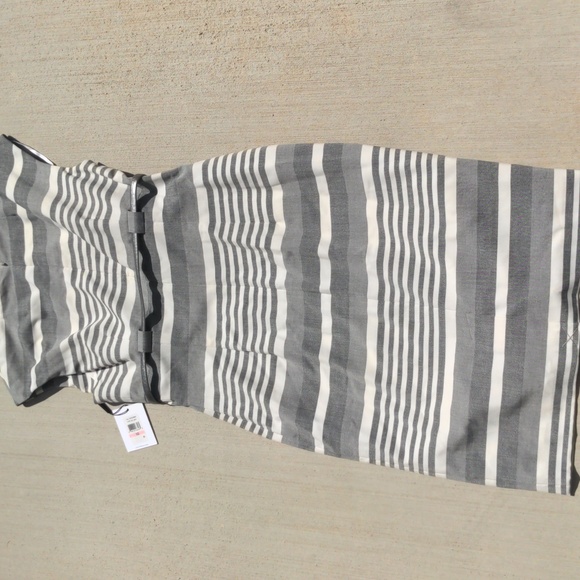 SOLD 💐Calvin Klein women's sheath dress grey white striped - Picture 5 of 8